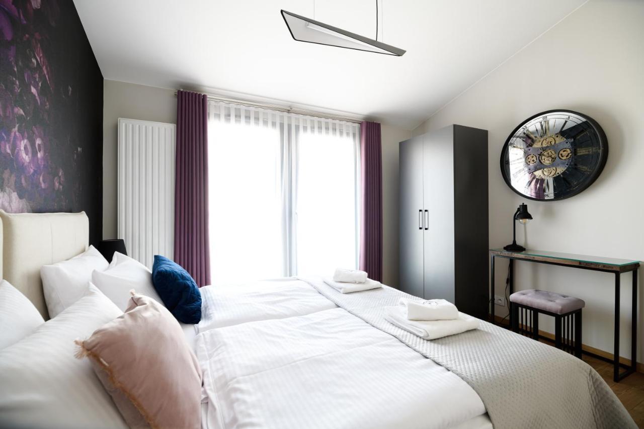 Aparthotel Inspire Miodova Residence Краков Экстерьер фото