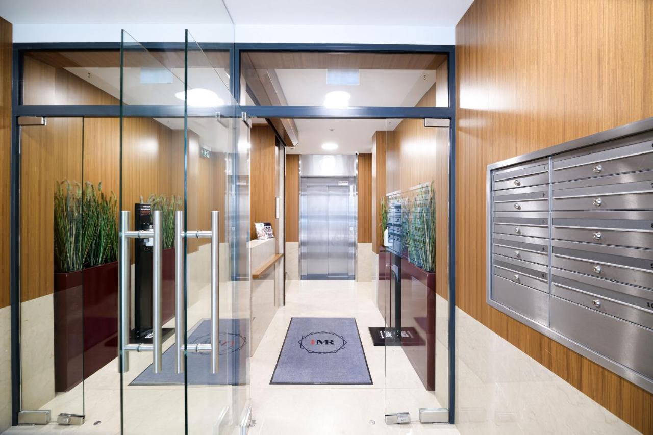Aparthotel Inspire Miodova Residence Краков Экстерьер фото
