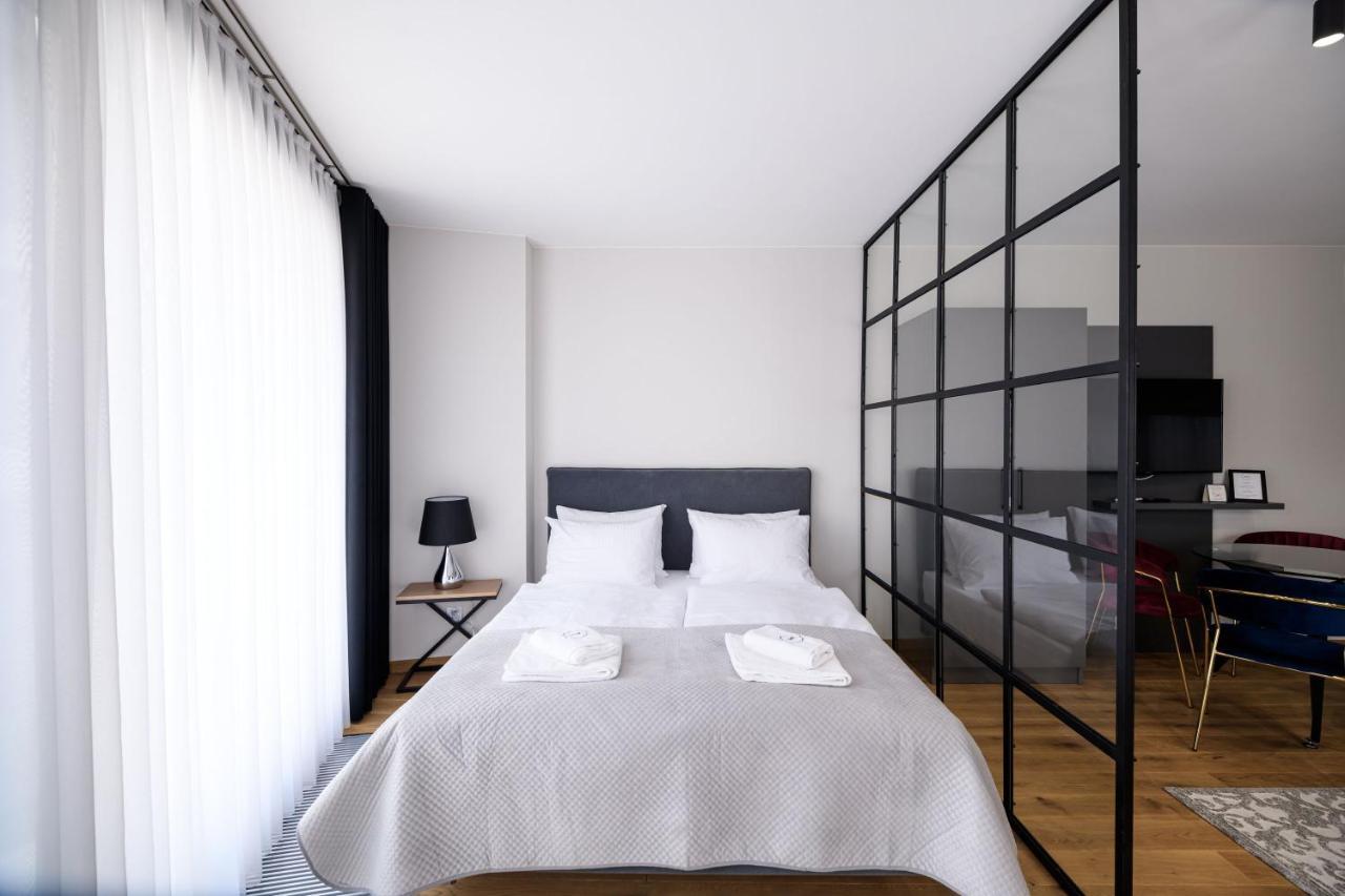 Aparthotel Inspire Miodova Residence Краков Экстерьер фото