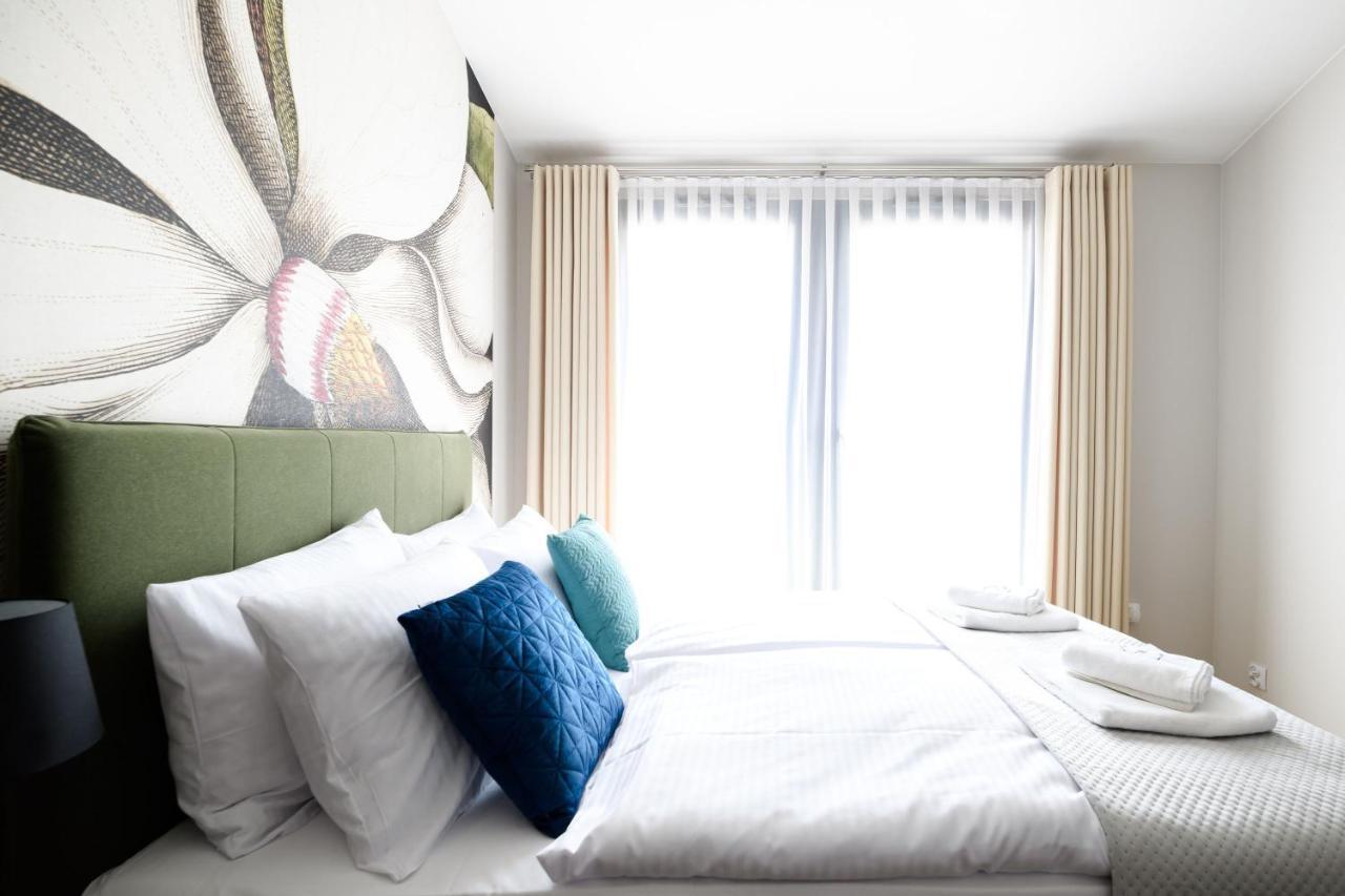 Aparthotel Inspire Miodova Residence Краков Экстерьер фото