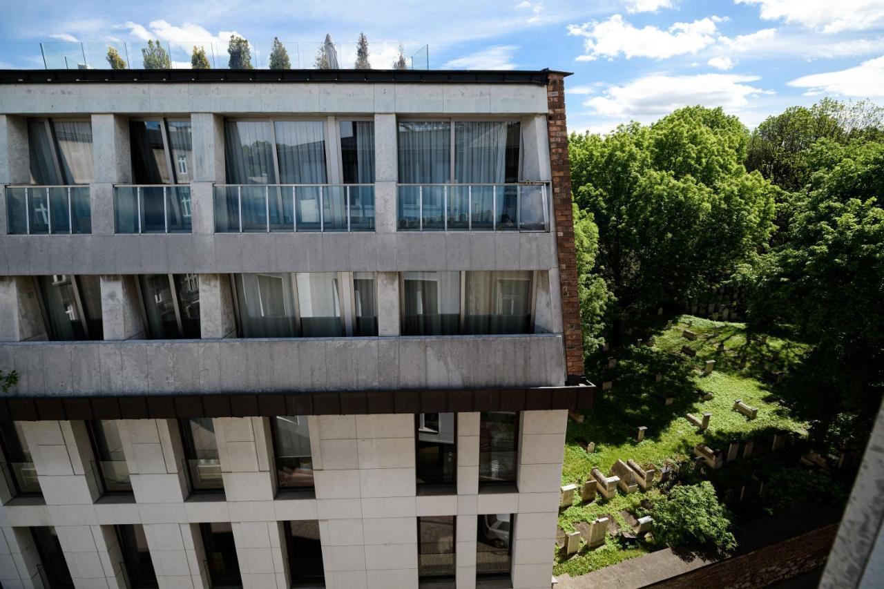 Aparthotel Inspire Miodova Residence Краков Экстерьер фото