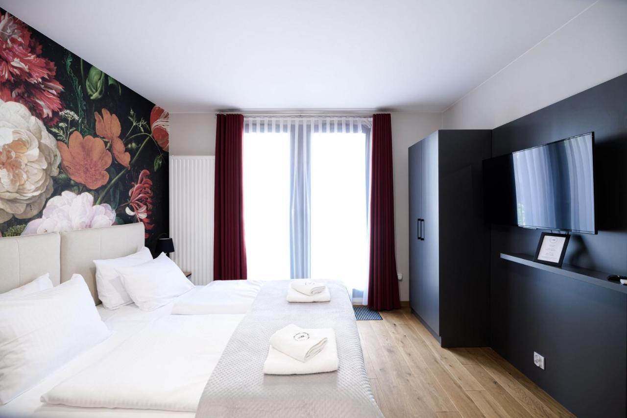 Aparthotel Inspire Miodova Residence Краков Экстерьер фото