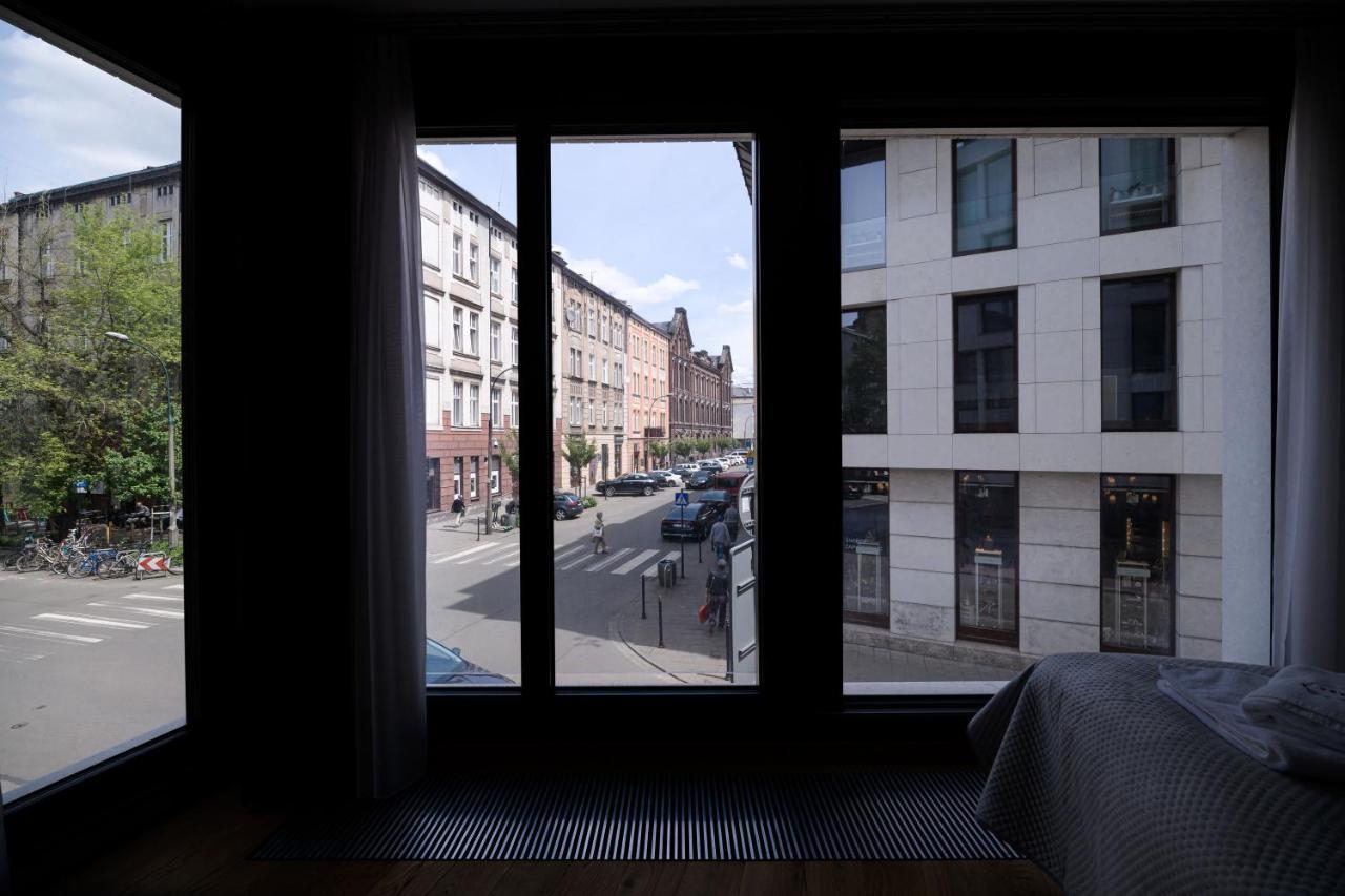 Aparthotel Inspire Miodova Residence Краков Экстерьер фото