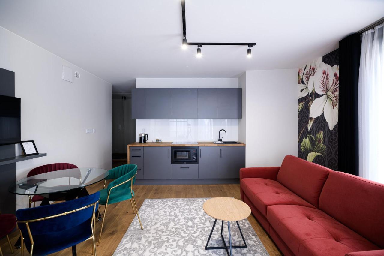 Aparthotel Inspire Miodova Residence Краков Экстерьер фото