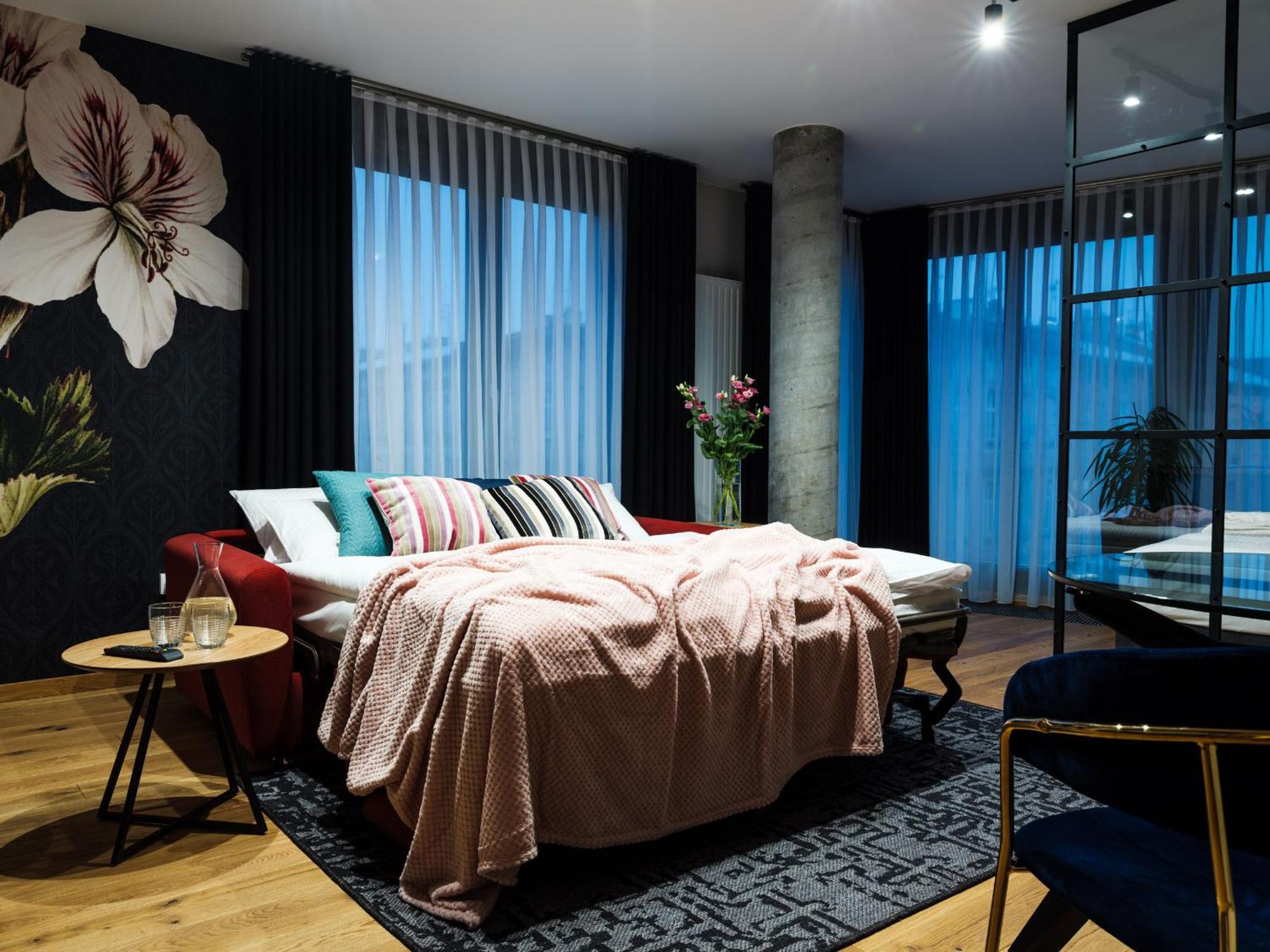 Aparthotel Inspire Miodova Residence Краков Номер фото