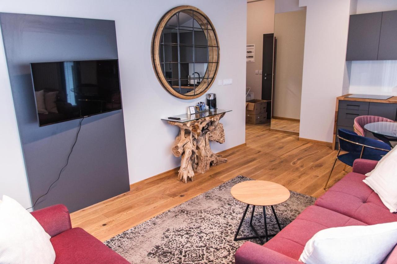 Aparthotel Inspire Miodova Residence Краков Экстерьер фото