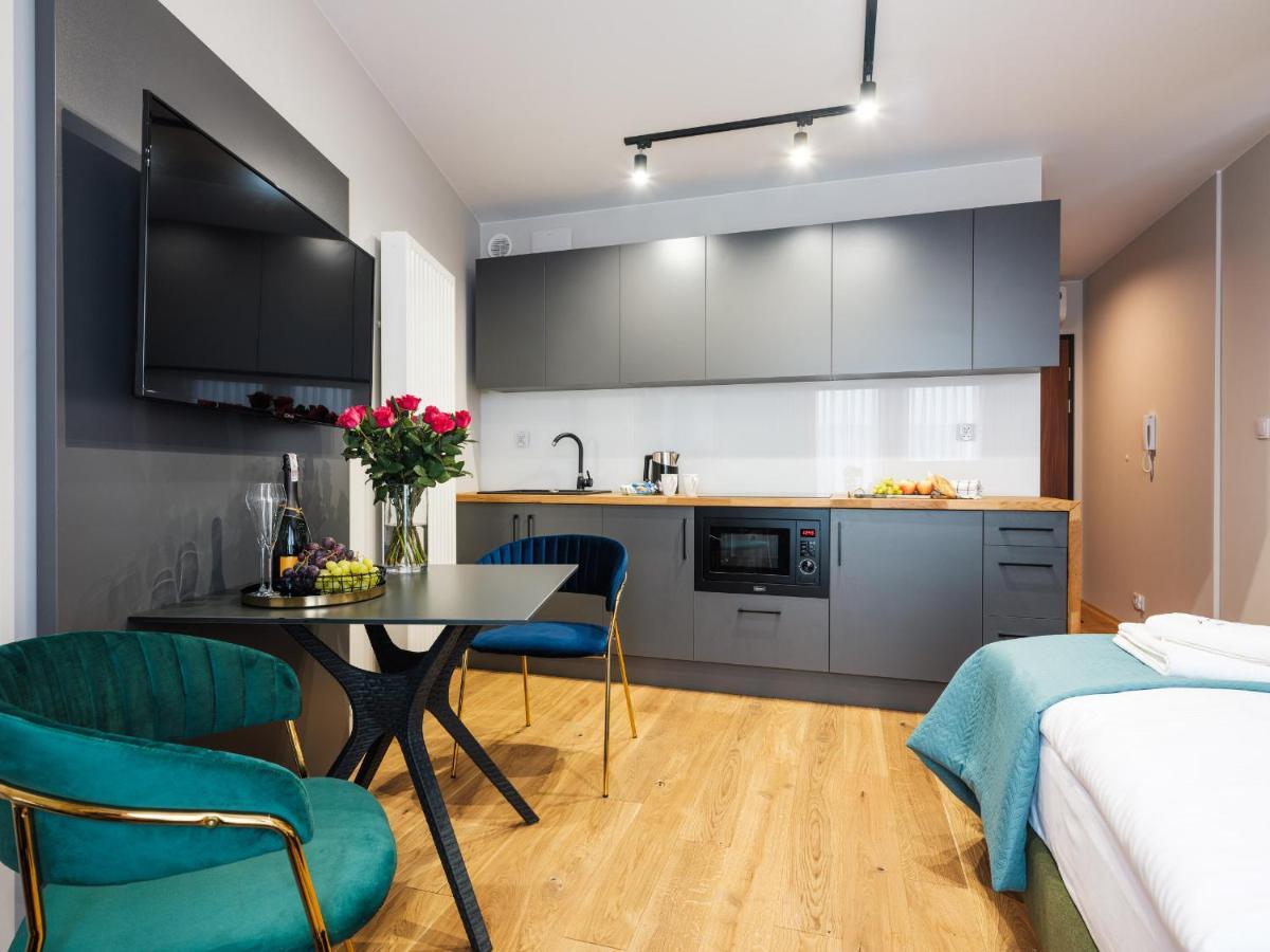 Aparthotel Inspire Miodova Residence Краков Экстерьер фото