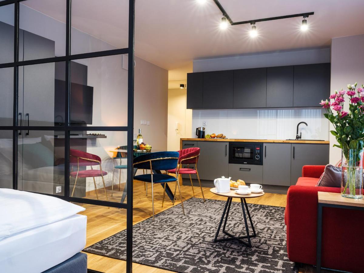 Aparthotel Inspire Miodova Residence Краков Экстерьер фото
